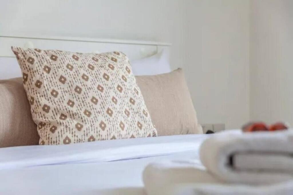 Charming 2 Bed Flat Near Greenwich Apartamento *