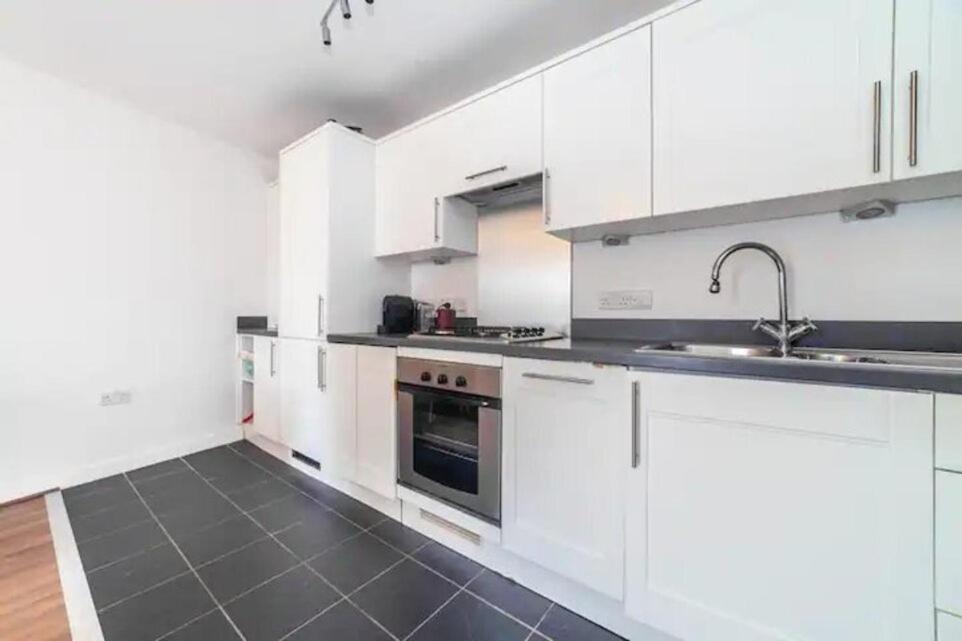 Charming 2 Bed Flat Near Greenwich Apartamento Londres