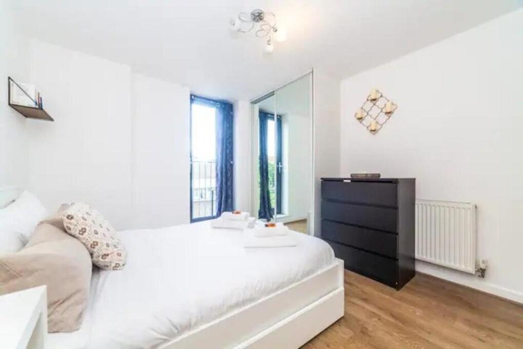 Charming 2 Bed Flat Near Greenwich Apartamento *