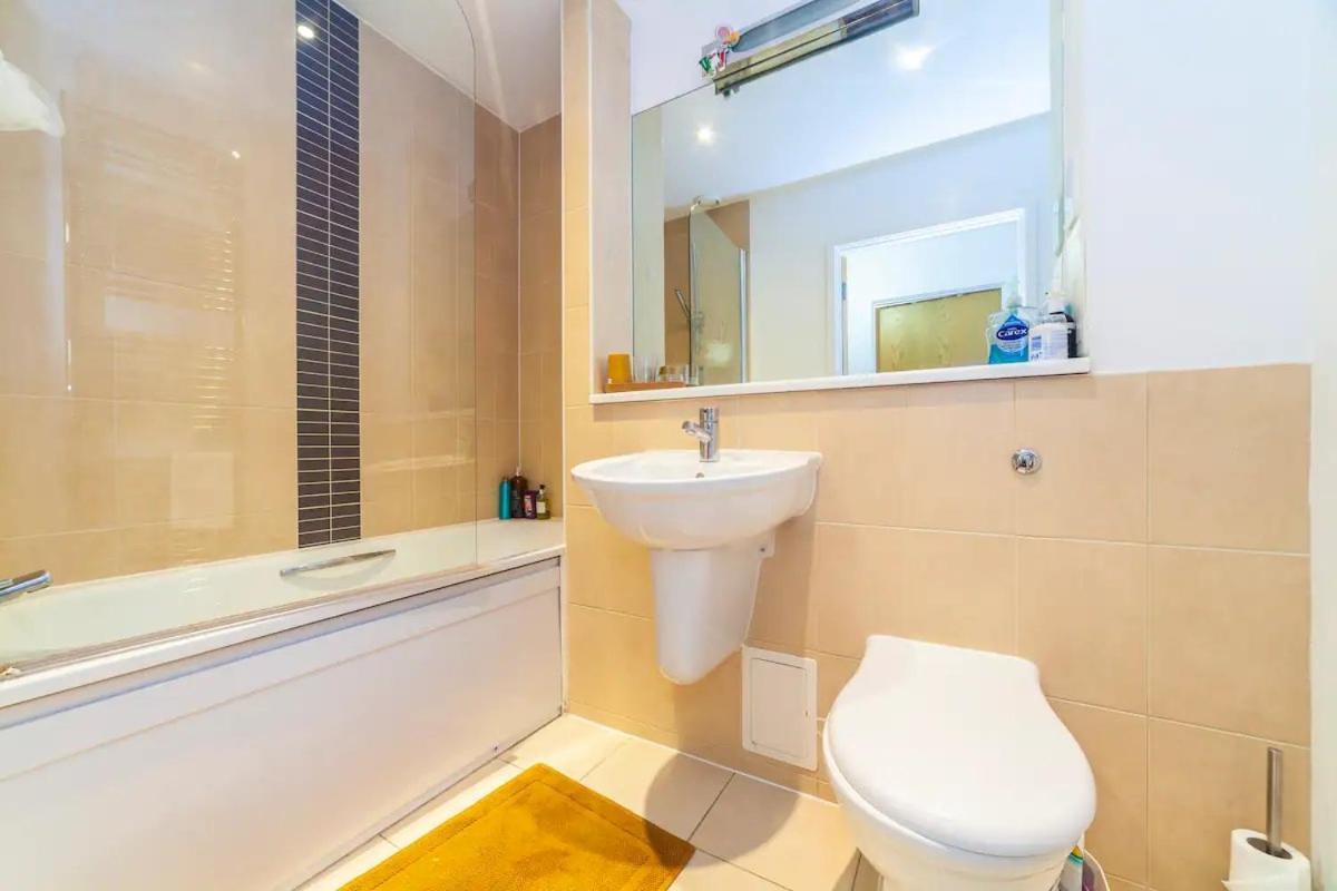 Charming 2 Bed Flat Near Greenwich Apartamento *
